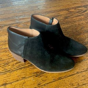 Madewell black suede / leather Chelsea boot. Unworn and in excellent condition.